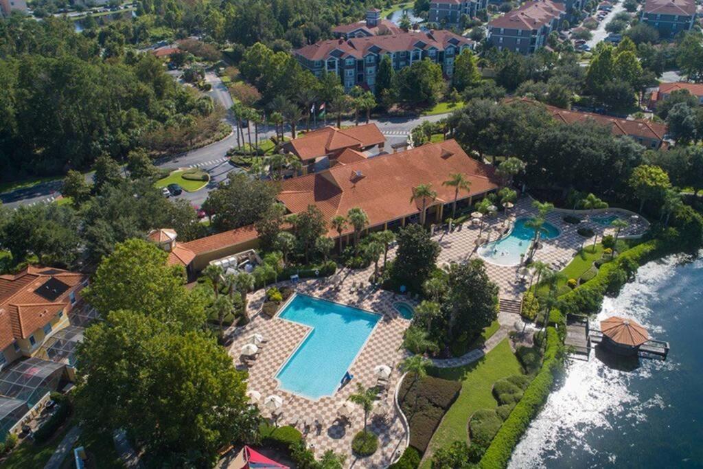 *private Pool* Disney10min - Magical Mickey Themed *